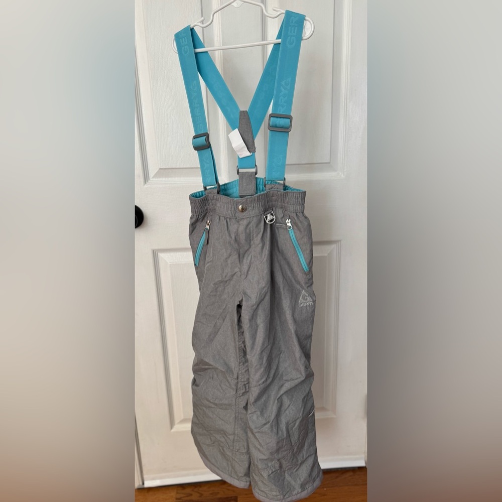 Girls gray Gerry snow pants.